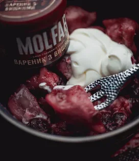 Вареник з Вишнями Hero