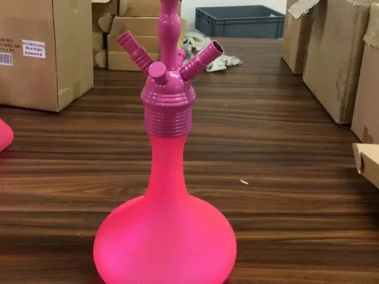 Kaya stellt Pink Mink Edition vor